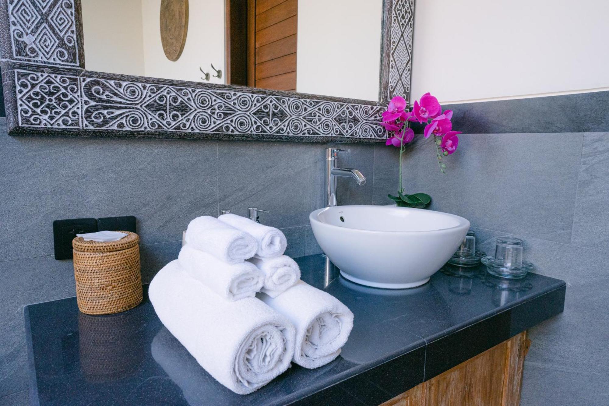 2 Seasons Villa Sun - Luxury With Private Pool 乌布 外观 照片