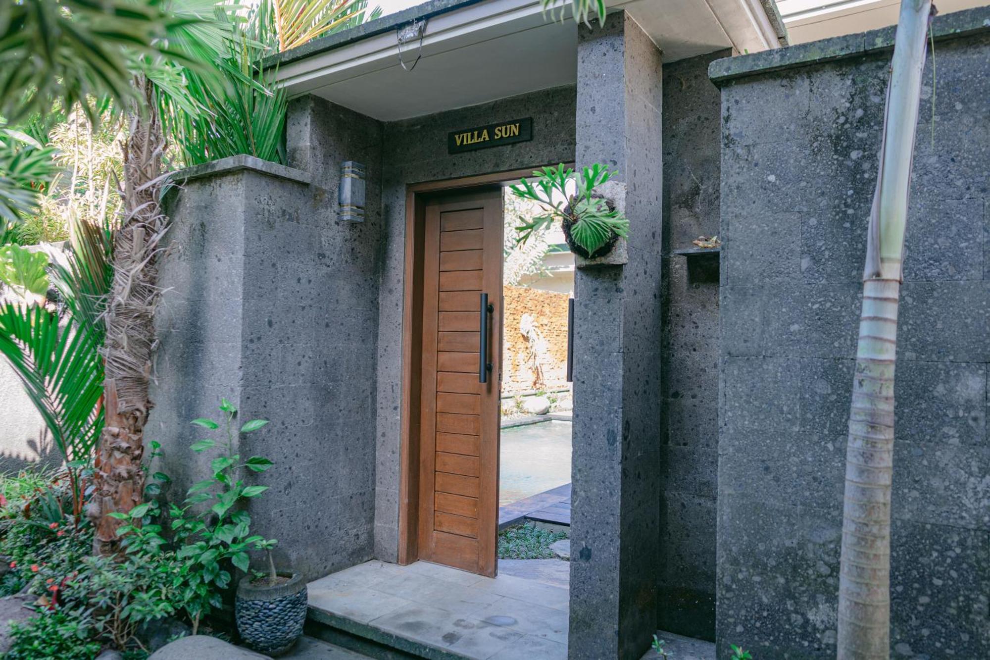 2 Seasons Villa Sun - Luxury With Private Pool 乌布 外观 照片